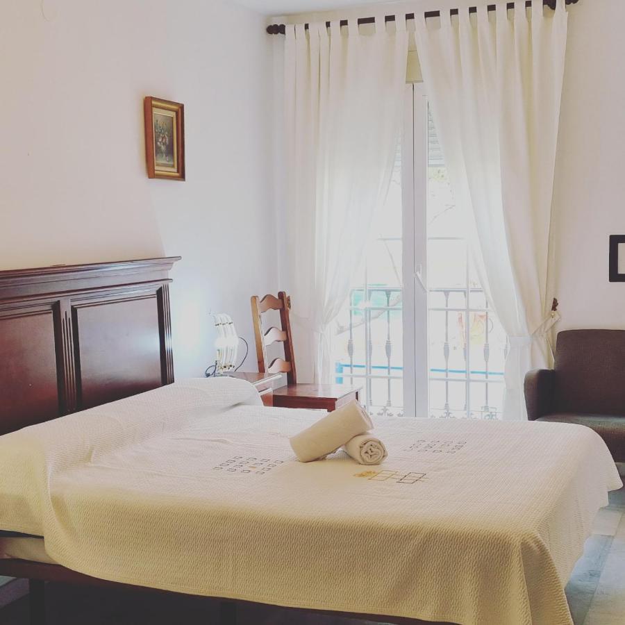 פואנגירולה Hotel La Morena מראה חיצוני תמונה