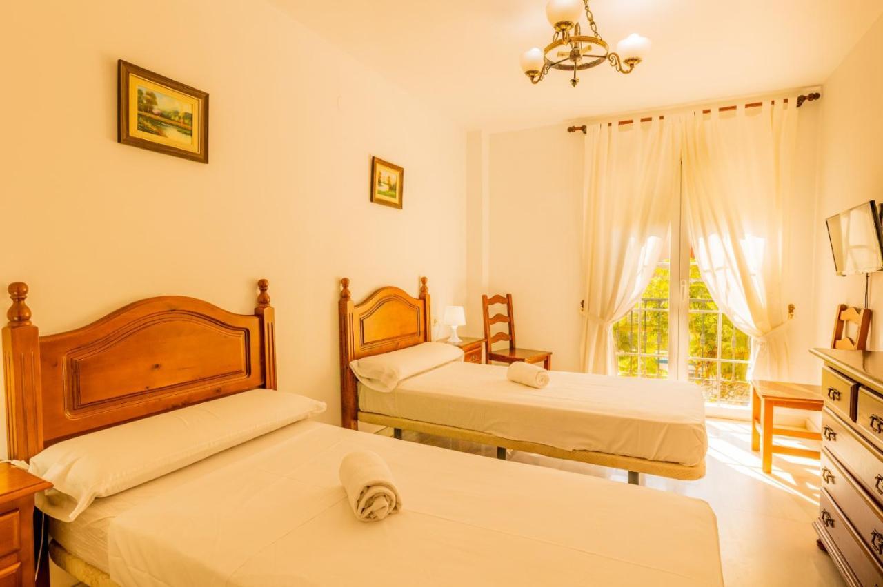 פואנגירולה Hotel La Morena מראה חיצוני תמונה